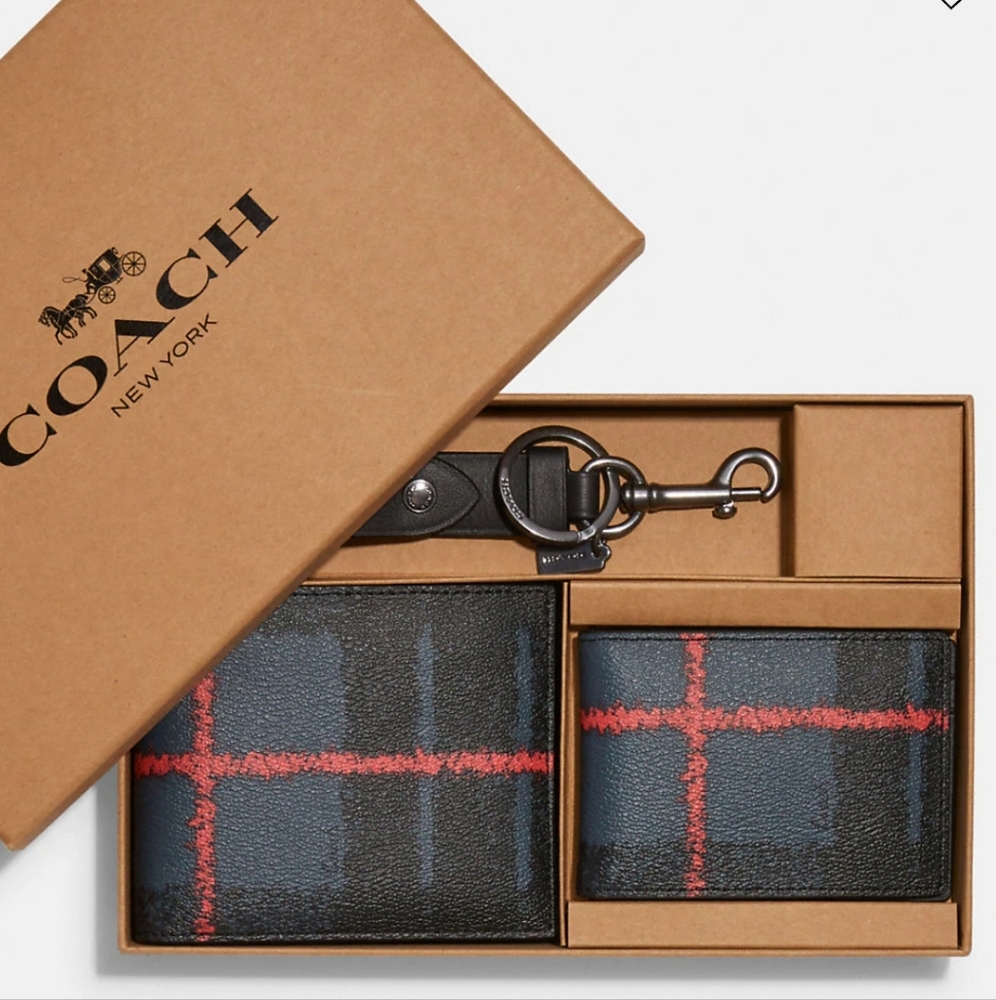 Coach Boxed 3 In 1 Wallet Gift Set With Window Pane Plaid Print